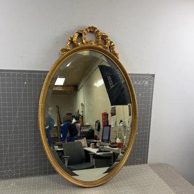 Mirror, Mirror on the Wall, Oval Beautiful! Beveled Edge!!