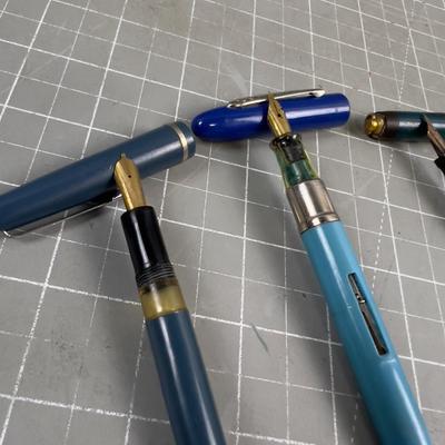 (3) 3 Blue Fountain Pens