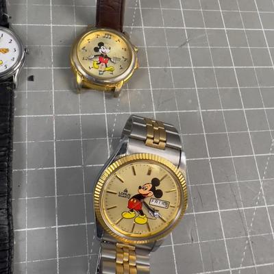 (5) Mickey and Mini Vintage Collectible Watches.