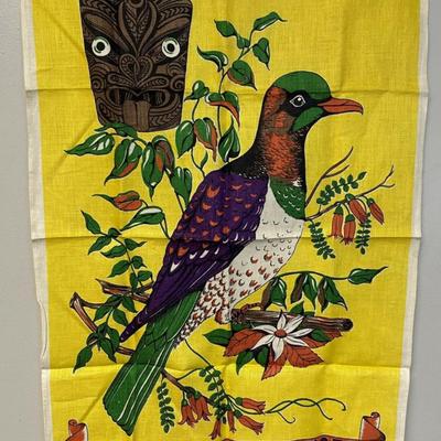 vintage NEW ZEALAND WOODPIGEON SOUVENIR LINEN TABLECLOTH 1950s 