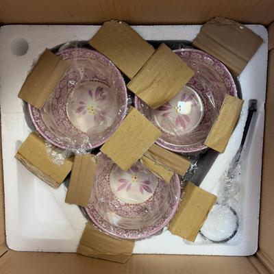 Temptations Old World Lilac 13 pc. Entertaining Set NEW 