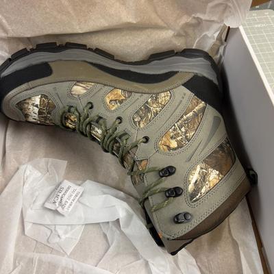 Rustic Ridge Hunting BOOT New in the Box