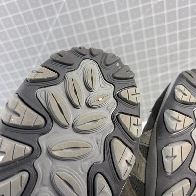 Merrills Men's Hike Shoes, lightly used.