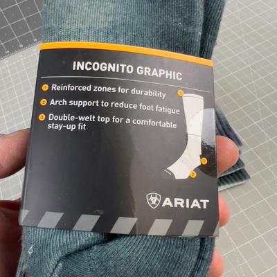 4 Pairs of ARIAT Crew Sock Men 