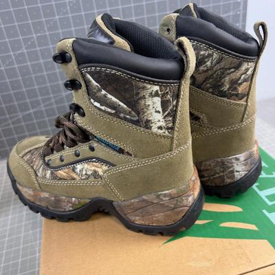 Kids Size 2 Hunting Boots