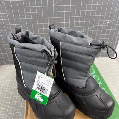 Kids Size 1 SNOW BOOT 