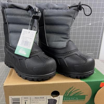Kids Size 1 SNOW BOOT 