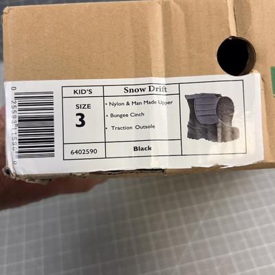 Kids Size 3 Snow Boot