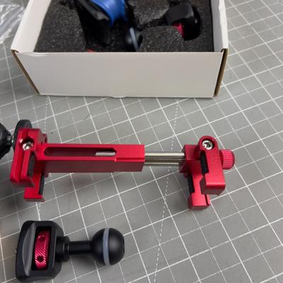 ULANZI Clamps and Holders 