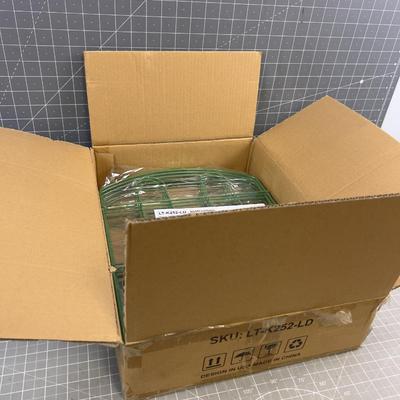9 pieces of Wire Garden Fence NEW 