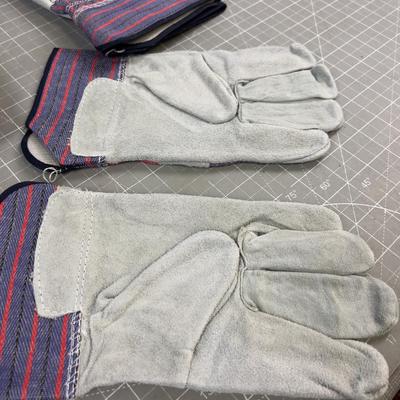 3 Pair of Leather Work Gloves 