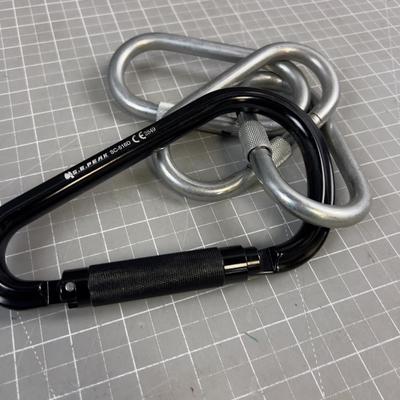 Carabiners /  Snap links (4)