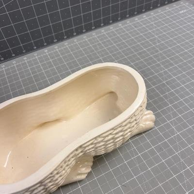 Rabbit Basket Pattern, Lidded, Covered Jar