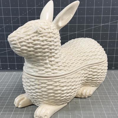 Rabbit Basket Pattern, Lidded, Covered Jar