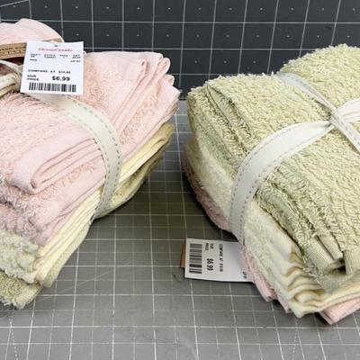 2 Bundles of NEW Washcloths