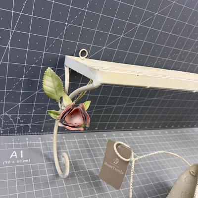 Metal Wall Shelf with Rose Motif (3) 