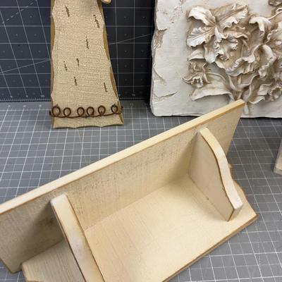 Rustic Décor: (4) Birdhouse, Angel, Etc.