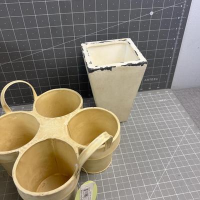 Planters made of Resin, Metal & Wood - New