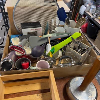 GIANT Lot of Kitchen Utensils, Cups, Glasses, STUFF!