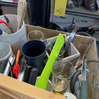 GIANT Lot of Kitchen Utensils, Cups, Glasses, STUFF!