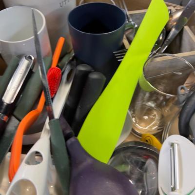 GIANT Lot of Kitchen Utensils, Cups, Glasses, STUFF!