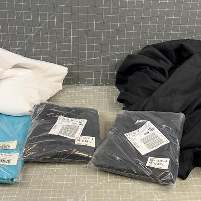 Table Clothes: White, Blue and 3 Black 