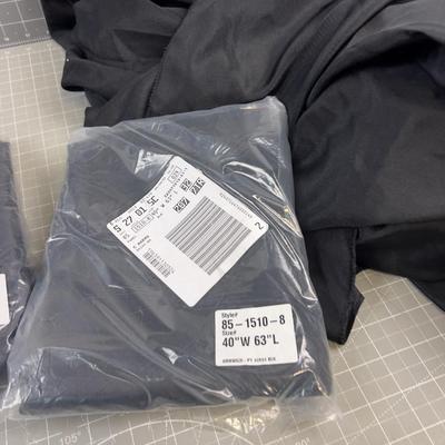 Table Clothes: White, Blue and 3 Black 