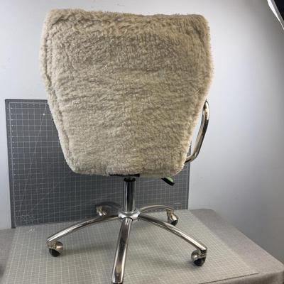 White Furry Adjustable Desk Chair