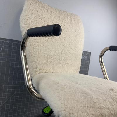 White Furry Adjustable Desk Chair
