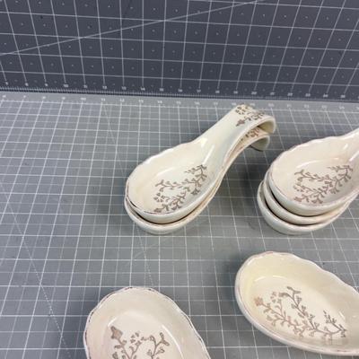 8 Spoon Rests All Off White with Brown Leaf Design 