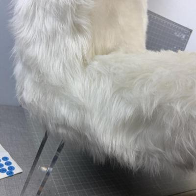 Fuzzy Chair that needs a Leg REPAIR
