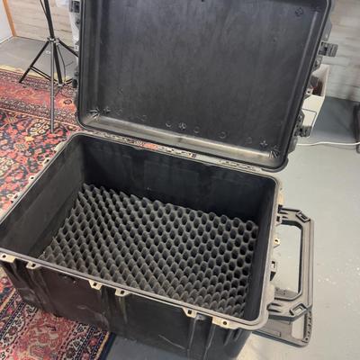 Pelican 1660 Rolling Case