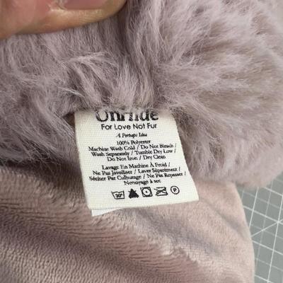 Faux Fur UN-HIDE Mauve Throw