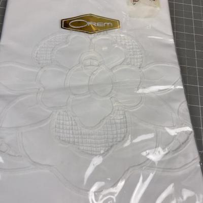 Swiss Braid Embroidery NEW Pillow SHAMS 
