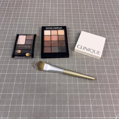 Make Up 