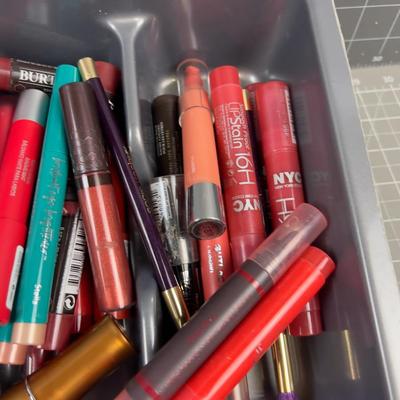 Mega Lip Color Plus, Tray Included
