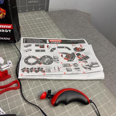 Disney CARS  CARRERA Slot Car Set 