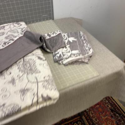 100" by 95"  quilt set 