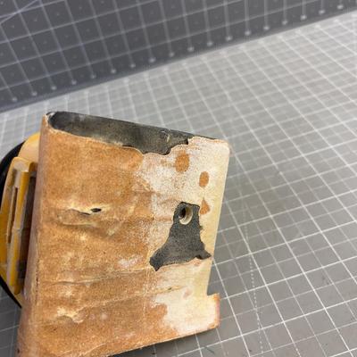 Dewalt Vibratory Square Sander 