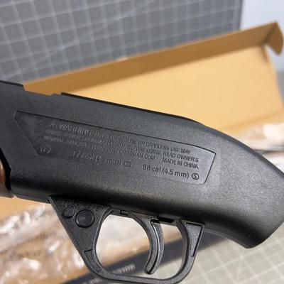 Crossman BB Gun New but Broken Stock