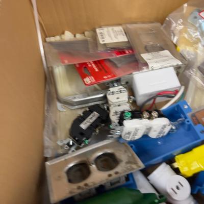 Components Plugs and Boxes 