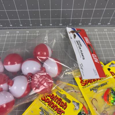 Fishing Tackle; Hooks, Bobbers and Lures 