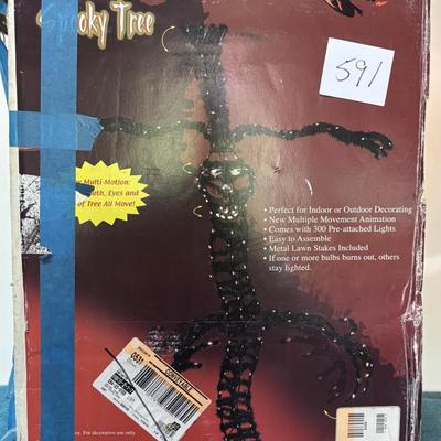 Spooky Halloween Tree