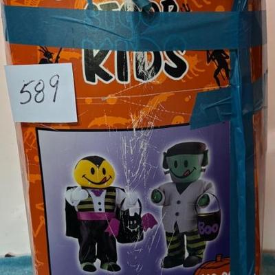Halloween Spooky Stoop Kids