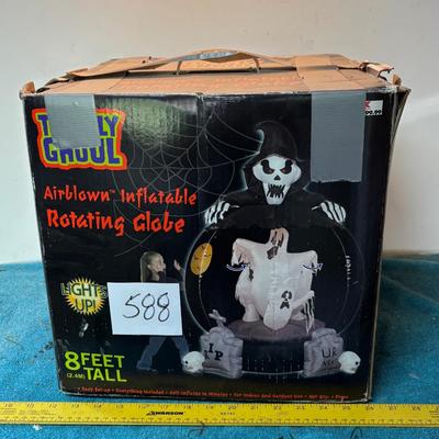 Inflatable Rotating Ghost Globe