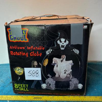 Inflatable Rotating Ghost Globe
