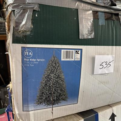 7.5’ Christmas Tree