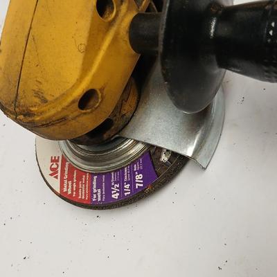 DeWalt DW400 4-1/2" Angle Grinder – 10,000 RPM, Corded, Works