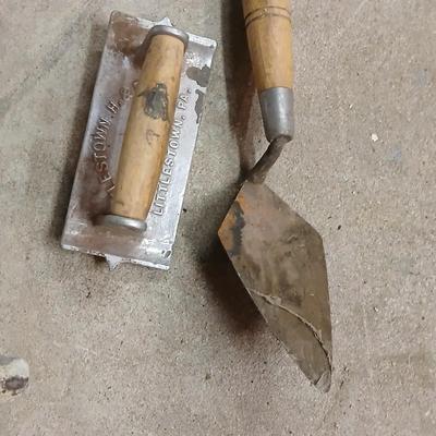 5 Vintage Masonry & Plastering Tools – Trowels, Darby, Float & More