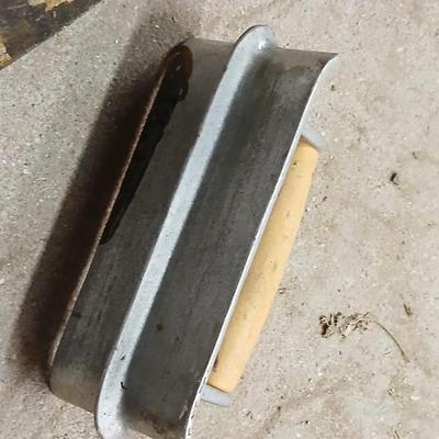 5 Vintage Masonry & Plastering Tools – Trowels, Darby, Float & More